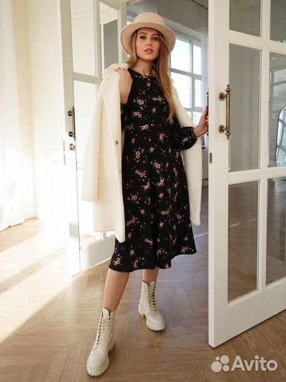 Женское вечернее платье