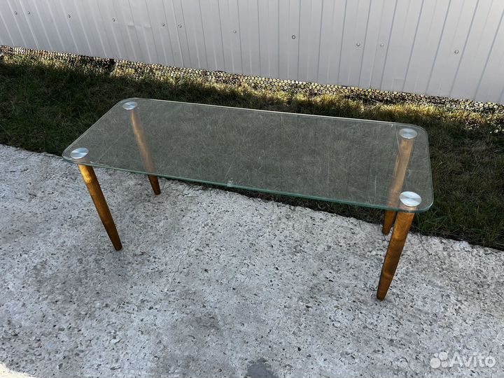 Журнальный столик стеклянный