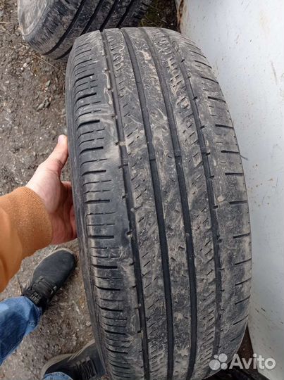 Hankook Dynapro HP2 RA33 215/70 R16 и 215/70 R16 100