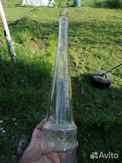 Старинная бутылка Шустов