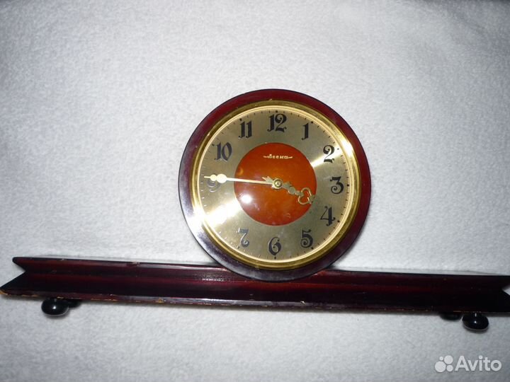 Часы настольные винтажные 