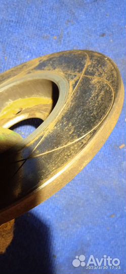 Диск тормозной передний Golf 3 не вентилируемый