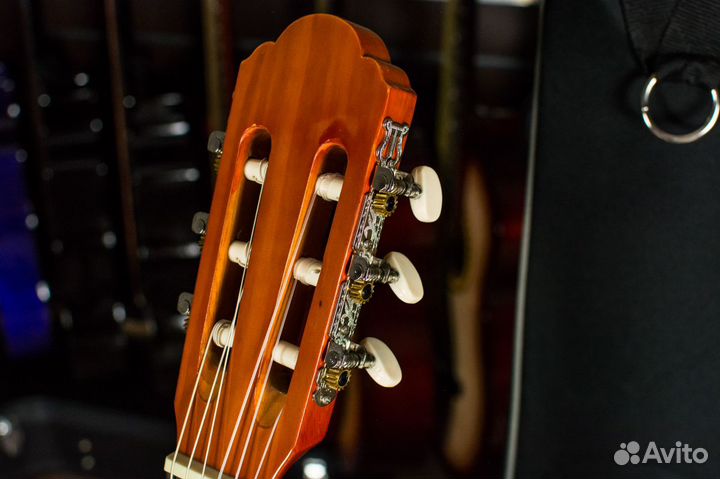 Классическая гитара Homage + Аксессуары