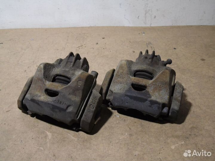 Суппорта передние Ситроен С4 Б7