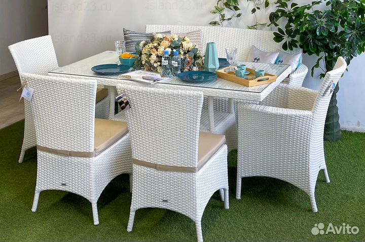 Комплект плетеной мебели 