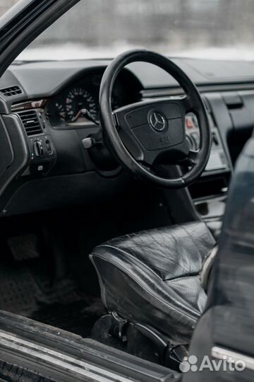 Mercedes-Benz E-класс 3.0 AT, 1996, 300 000 км