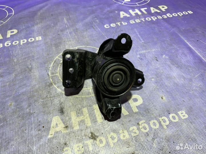 Подушка двигателя правая Kia Ceed JD G4LC 2016