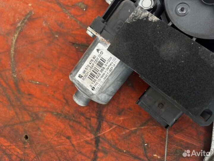 Стеклоподъемник перед. прав. Peugeot 308 2008