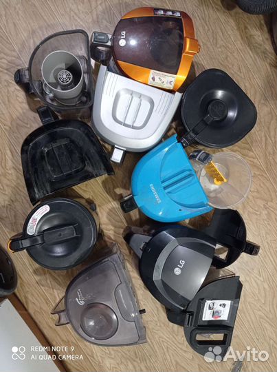 Контейнер пылесоса