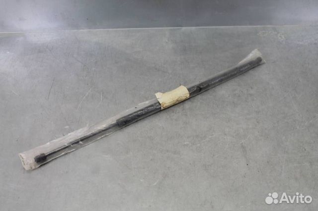 Амортизатор крышки багажника Volkswagen Transport