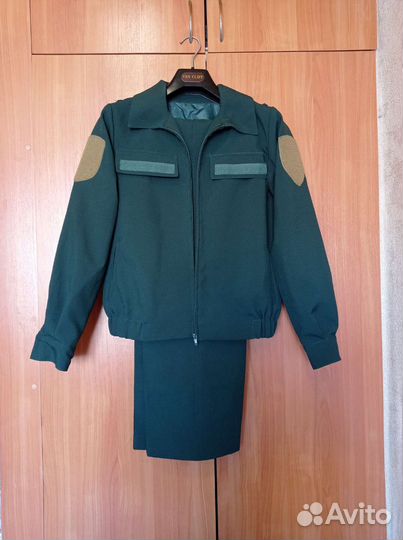 Военная офисная форма или парадная