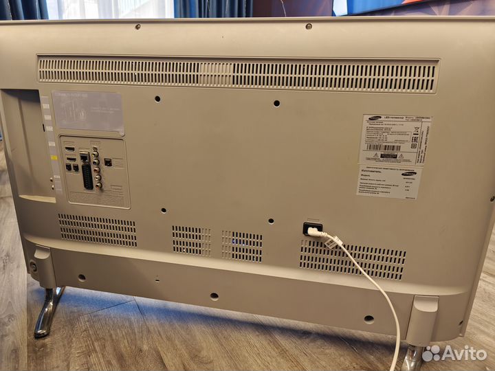 Телевизор samsung SMART tv 40