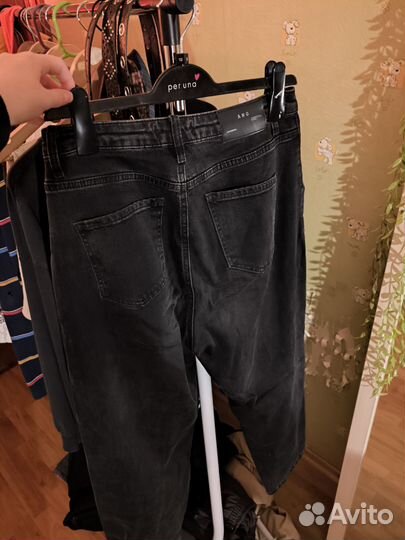 Джинсы женские темно-серые бананы