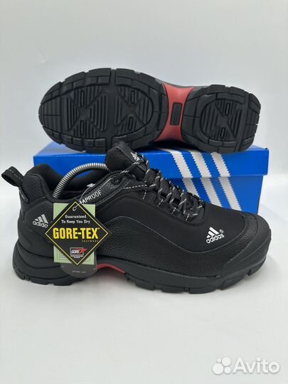 Кроссовки adidas gore tex