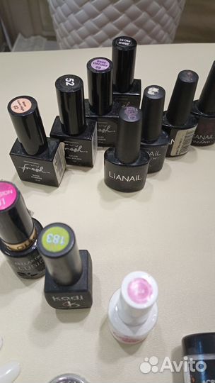 Лампа для гель-лака и набор гелей