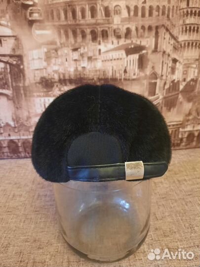 Меховая мужская кепка