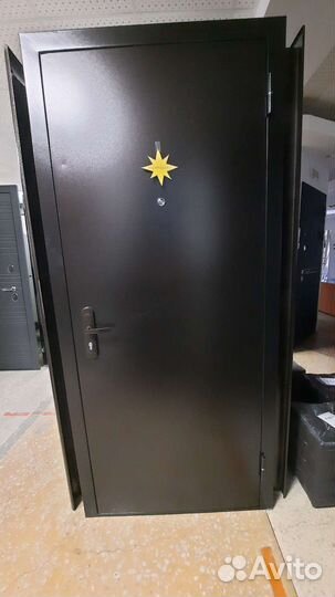 Дверь входная металлическая новая