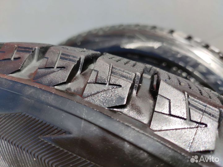 Bridgestone Blizzak DM-V2 225/55 R18