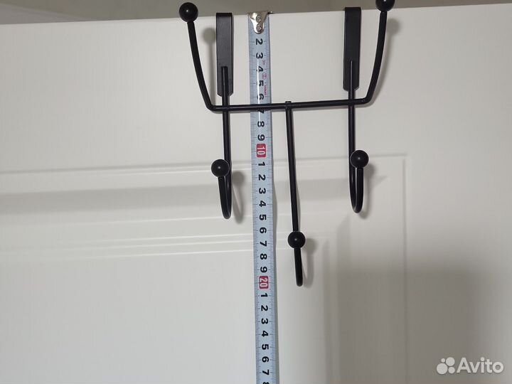 Крючки на дверь