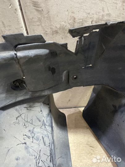 Подкрылок передний левый Mercedes-Benz A-Class