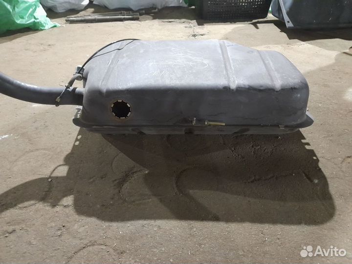 Топливный бак Ауди 80 1987г