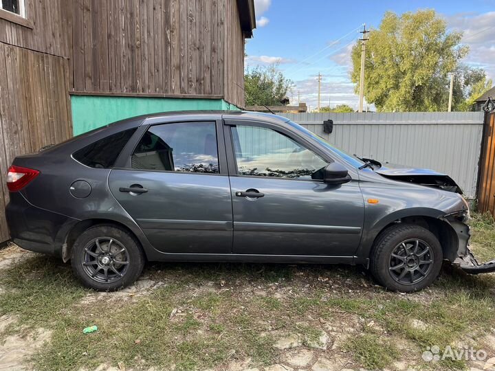 LADA Granta, 2015