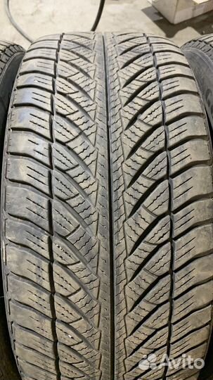 Goodyear UltraGrip 8 Performance 245/45 R18 100V