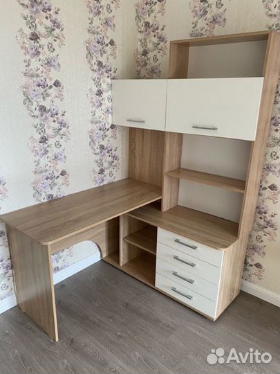 Стол рабочий