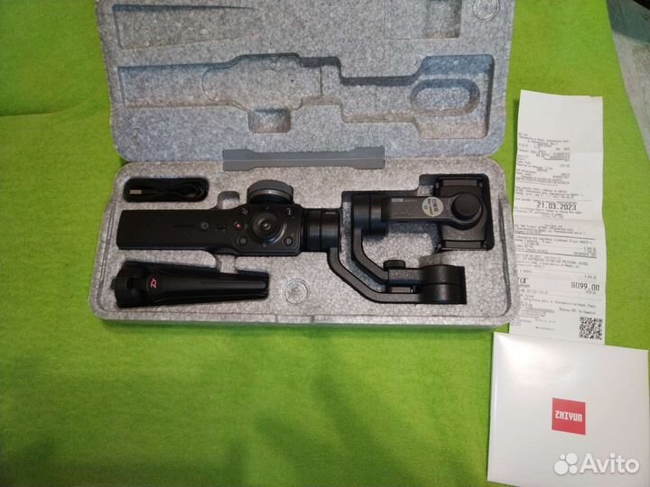 Стабилизатор для съемки Zhiyun Smooth 4