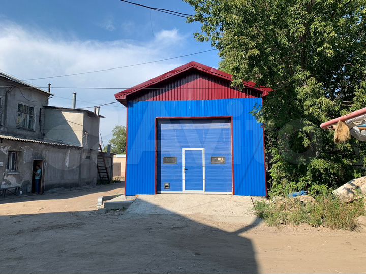 Гараж, > 30 м²