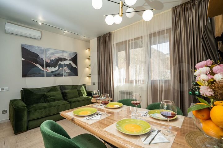 2-к. квартира, 55 м², 3/3 эт.