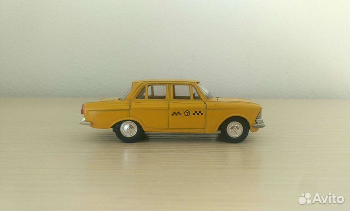 Модель автомобиля Москвич 412