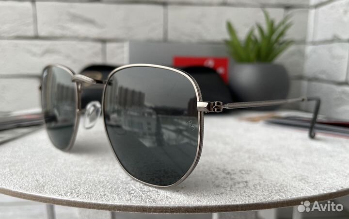 Солнцезащитные очки ray ban hexagonal