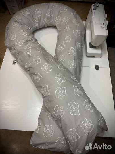 Подушка для беременных и кормления. Ручной работы