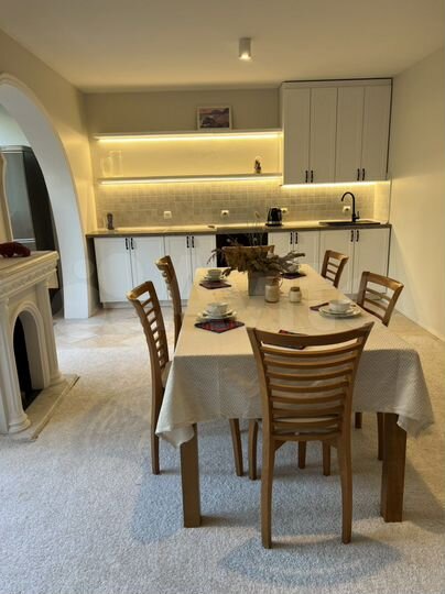 3-к. квартира, 108 м², 2/5 эт.