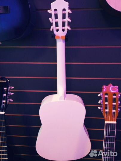 Классическая гитара белая Belucci новая