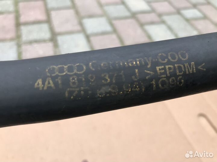 Патрубок печки на Audi A6 C4 1.9 4A1819371J