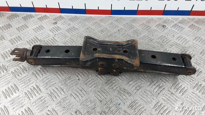 Домкрат на Nissan X-trail T30