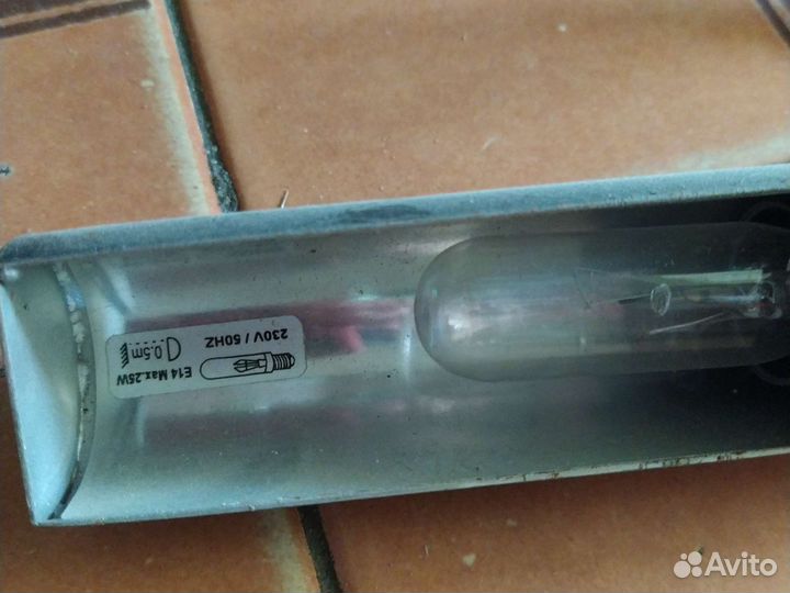 Настенная лампа, металл