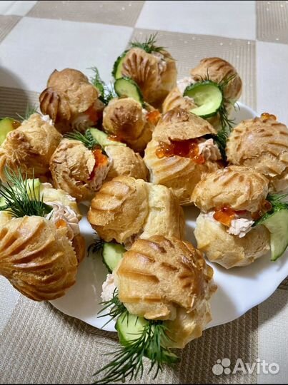 Профитроли и эклеры