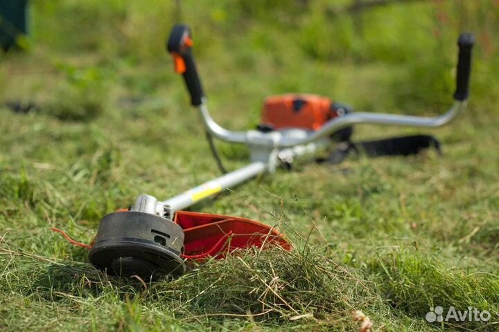 Покос травы триммером, вырубка кустарника