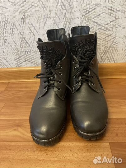 Ботинки женские демисезонные 39 размер