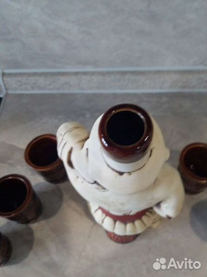 Графин с рюмками