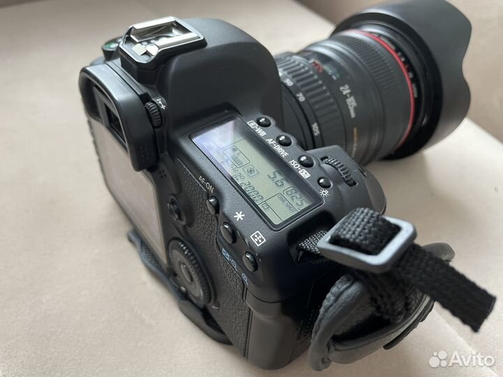 Canon EOS 5D Mark II + Canon EF 24-105mm F/4 L USM