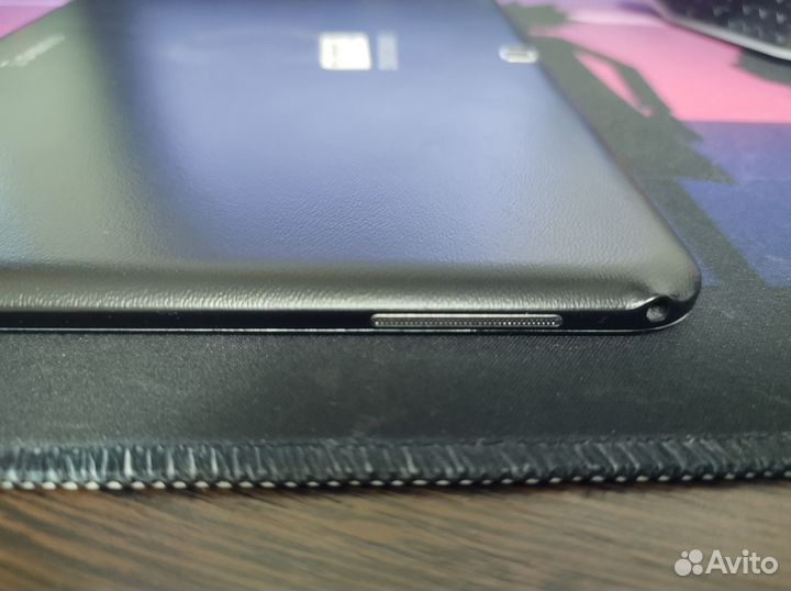 Samsung Galaxy Tab4 SM-T530