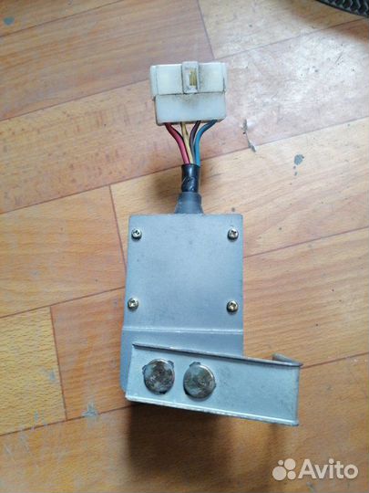 Блок управления Mitsubishi Pajero V24WG 2.5 1993