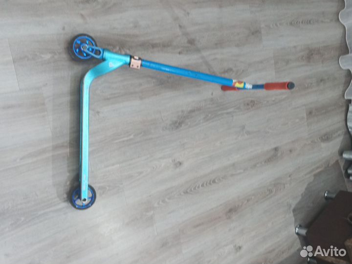 Трюковой самокат