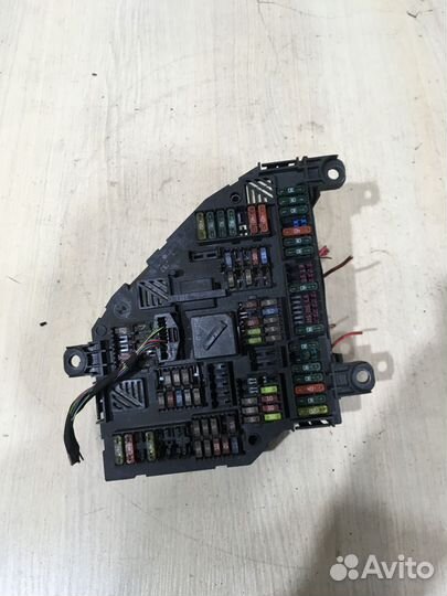 Блок предохранителей Bmw f10