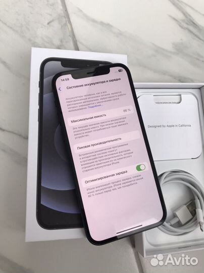 iPhone 12, 64 ГБ