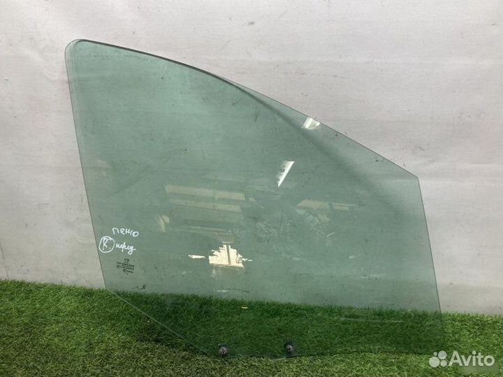 Стекло двери переднее правое Peugeot 308 2007-2014